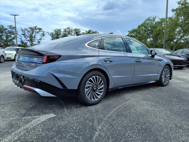 new 2025 Hyundai Sonata Hybrid car, priced at $38,564