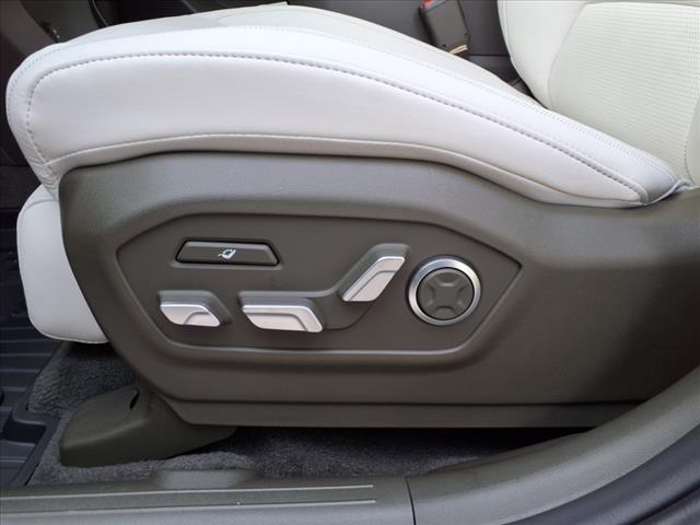 new 2025 Hyundai SANTA FE HEV car, priced at $49,639