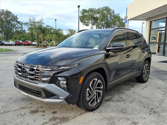 new 2025 Hyundai TUCSON Hybrid car