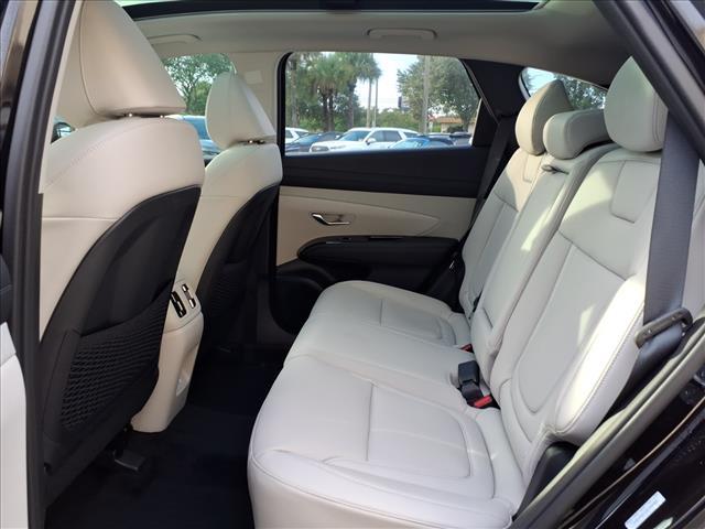 new 2025 Hyundai TUCSON Hybrid car