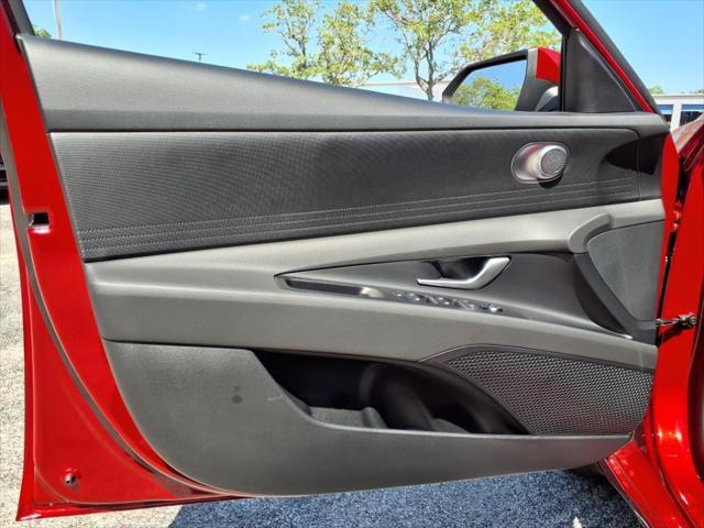 new 2025 Hyundai ELANTRA HEV car, priced at $27,079