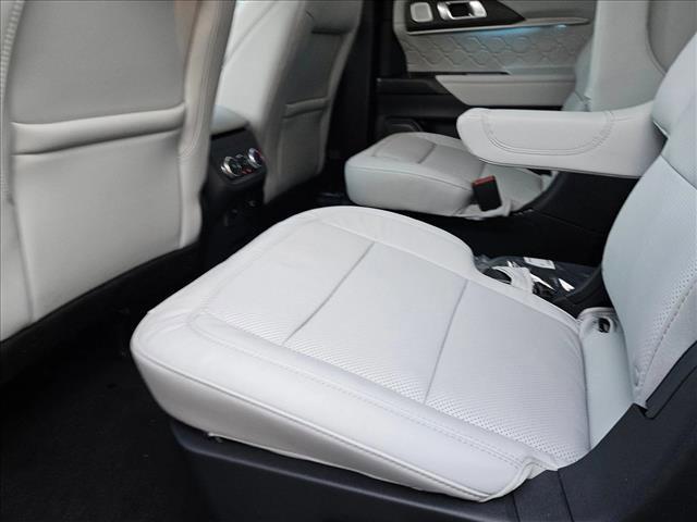 new 2025 Ford Explorer car, priced at $54,381