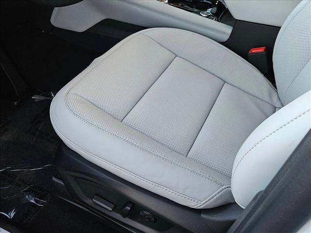 new 2025 Ford Explorer car, priced at $54,381
