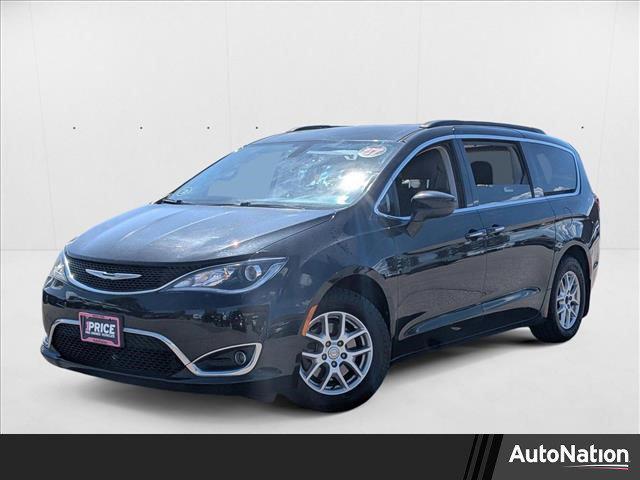 used 2017 Chrysler Pacifica car, priced at $8,840