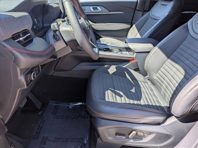 new 2025 Ford Explorer car, priced at $48,676