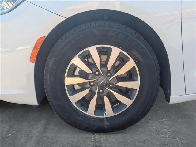 used 2021 Chrysler Pacifica car, priced at $22,576