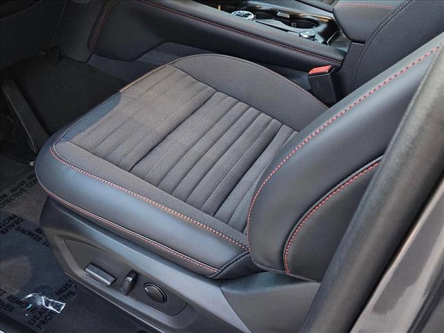 new 2025 Ford Explorer car, priced at $50,922