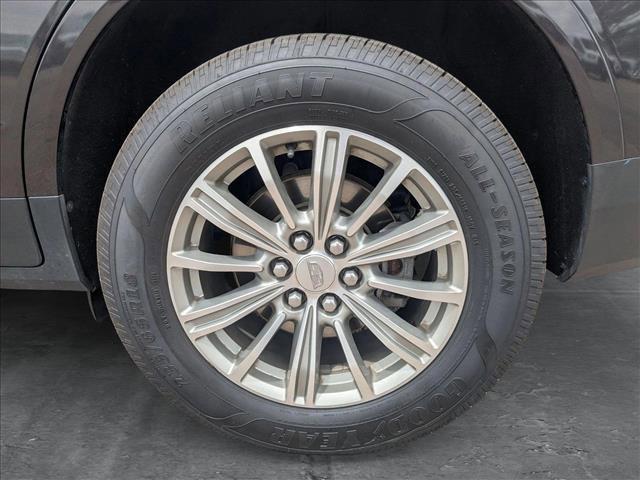 used 2017 Cadillac XT5 car, priced at $17,414