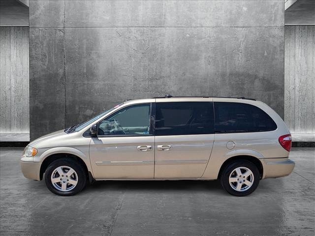 used 2005 Dodge Grand Caravan car, priced at $5,275