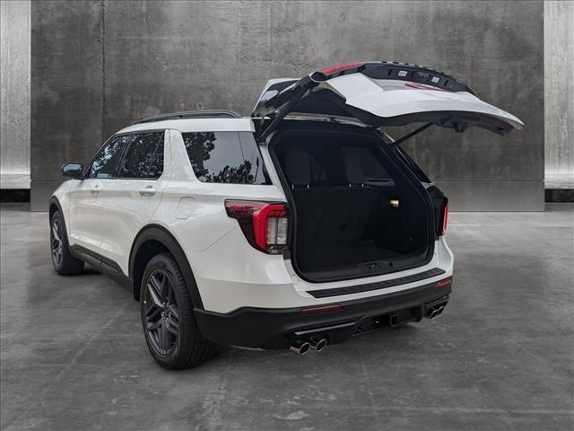 new 2025 Ford Explorer car, priced at $59,057