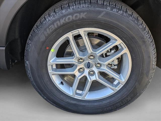 new 2025 Ford Explorer car, priced at $39,942