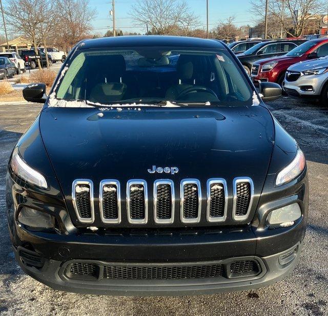 used 2014 Jeep Cherokee car, priced at $4,900