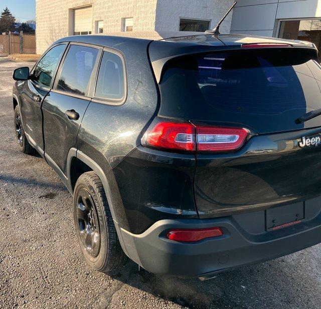 used 2014 Jeep Cherokee car, priced at $4,900