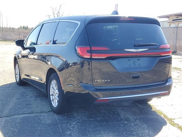 used 2023 Chrysler Pacifica car, priced at $23,900