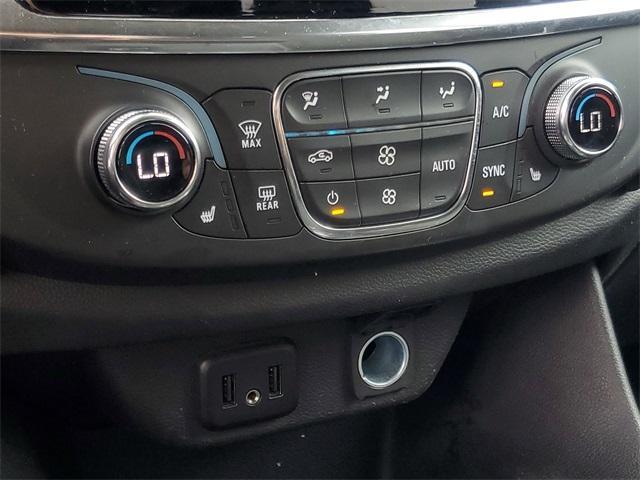used 2021 Chevrolet Traverse car, priced at $23,900