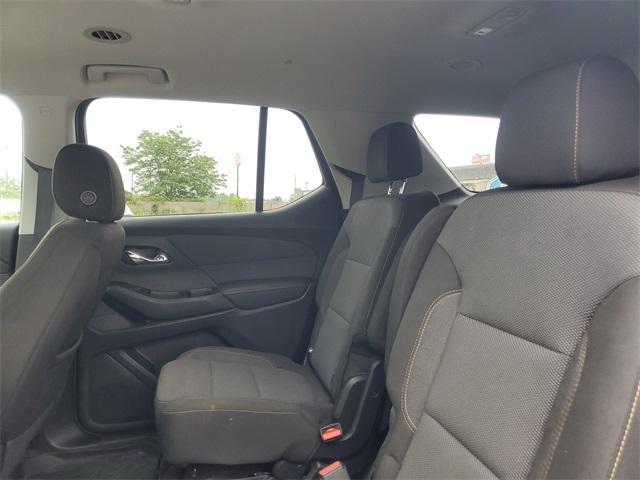 used 2021 Chevrolet Traverse car, priced at $23,900