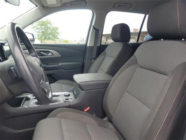 used 2021 Chevrolet Traverse car, priced at $23,900
