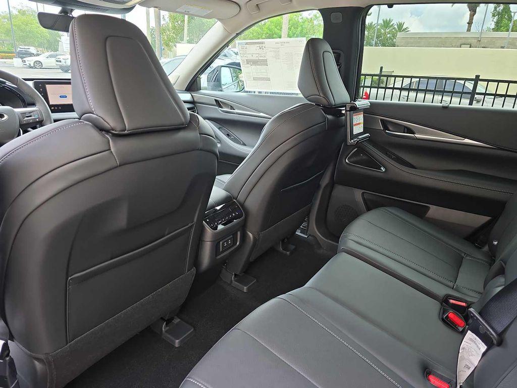 new 2026 INFINITI QX60 car, priced at $57,621