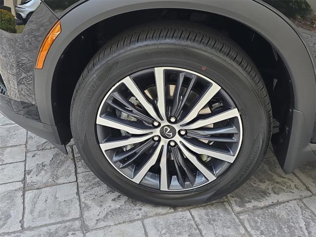 new 2025 INFINITI QX60 car, priced at $63,374