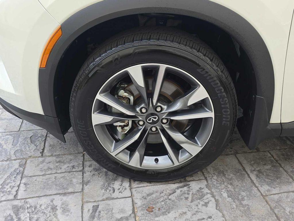 used 2025 INFINITI QX60 car, priced at $39,900