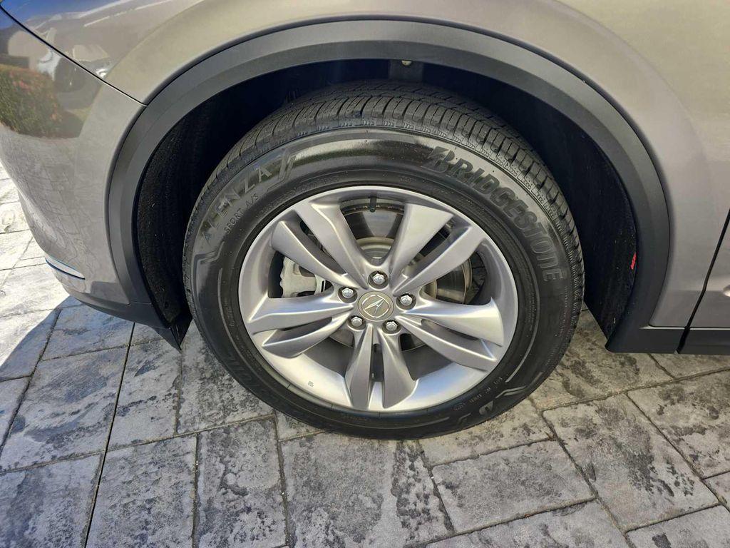 used 2022 Acura MDX car, priced at $32,900