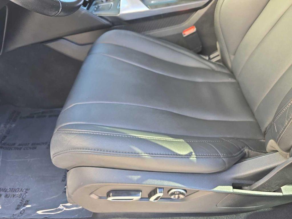 used 2022 Acura MDX car, priced at $32,900