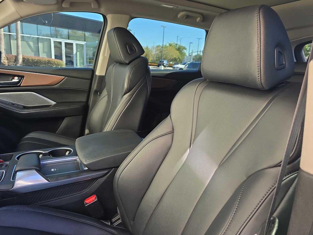 used 2022 Acura MDX car, priced at $32,900