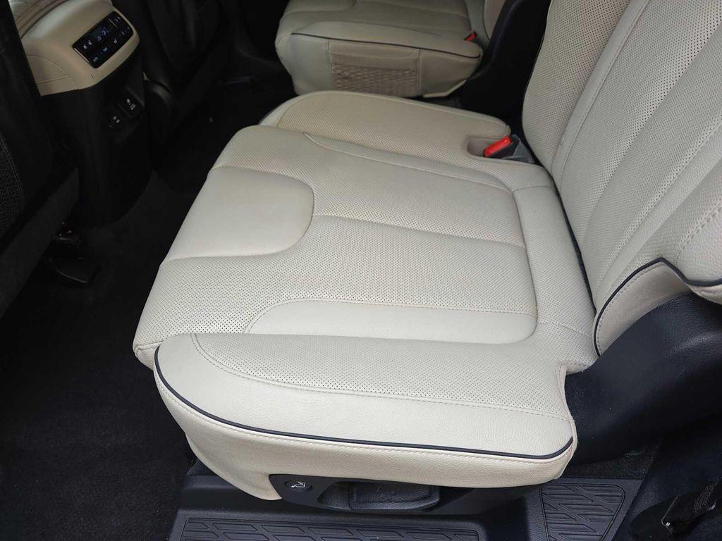 used 2024 Hyundai Palisade car, priced at $29,990