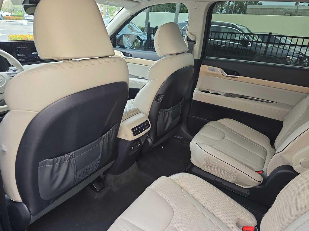 used 2024 Hyundai Palisade car, priced at $29,990