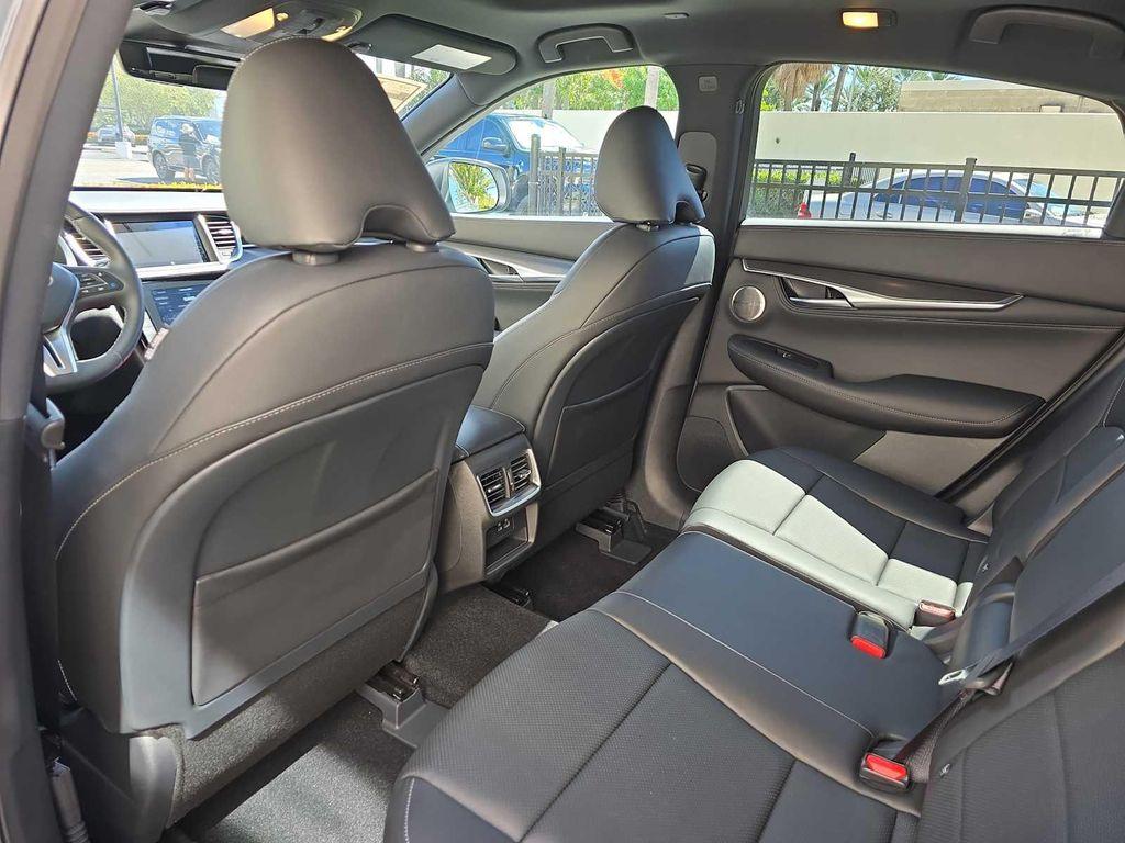 used 2025 INFINITI QX55 car, priced at $43,900