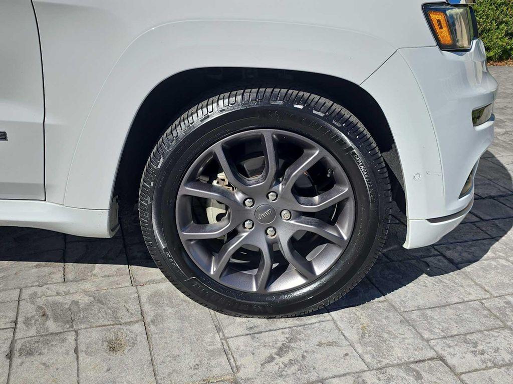 used 2020 Jeep Grand Cherokee car, priced at $27,900