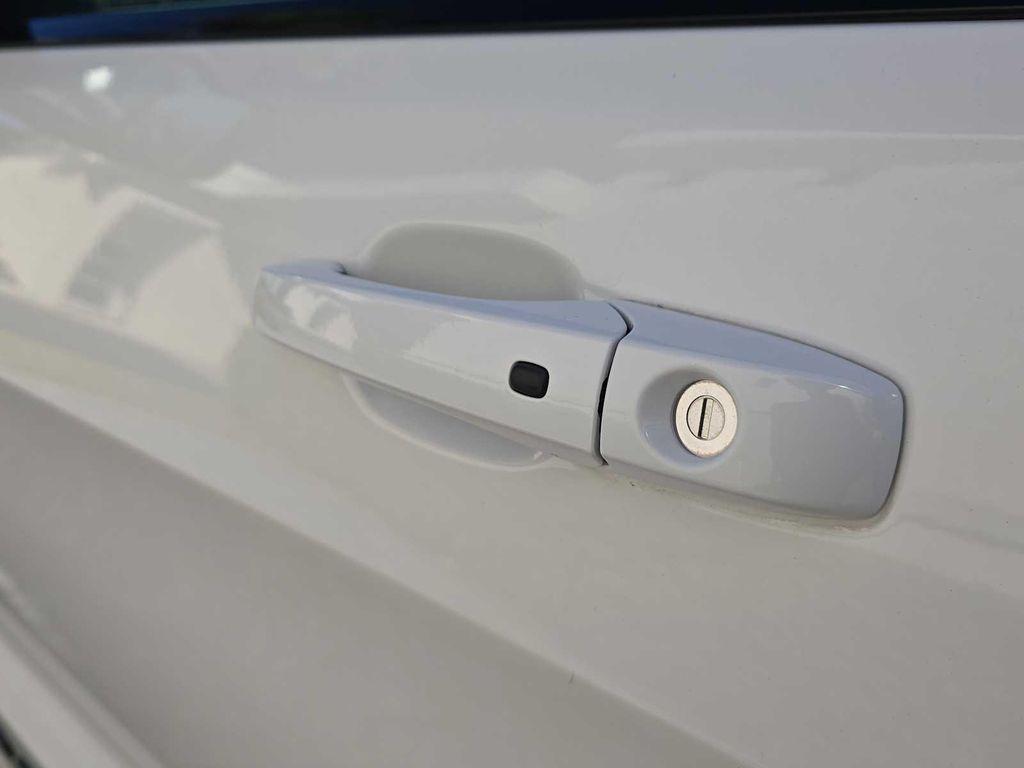 used 2020 Jeep Grand Cherokee car, priced at $27,900