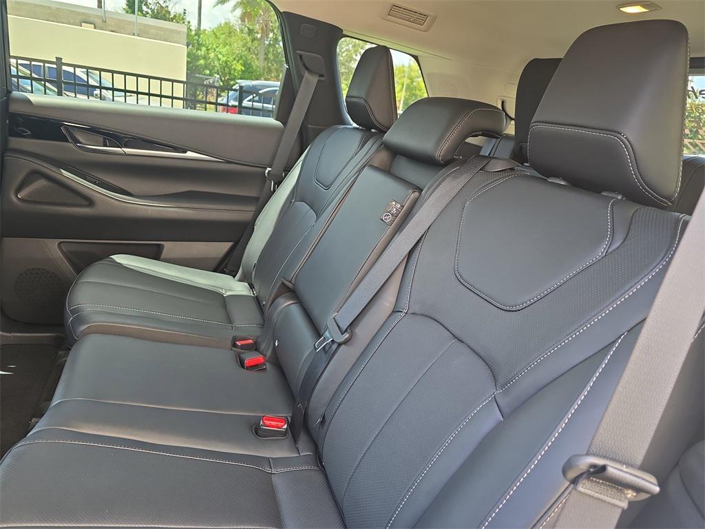 used 2024 INFINITI QX60 car, priced at $39,900