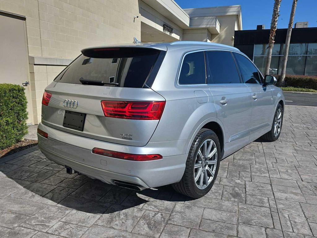 used 2018 Audi Q7 car, priced at $17,500