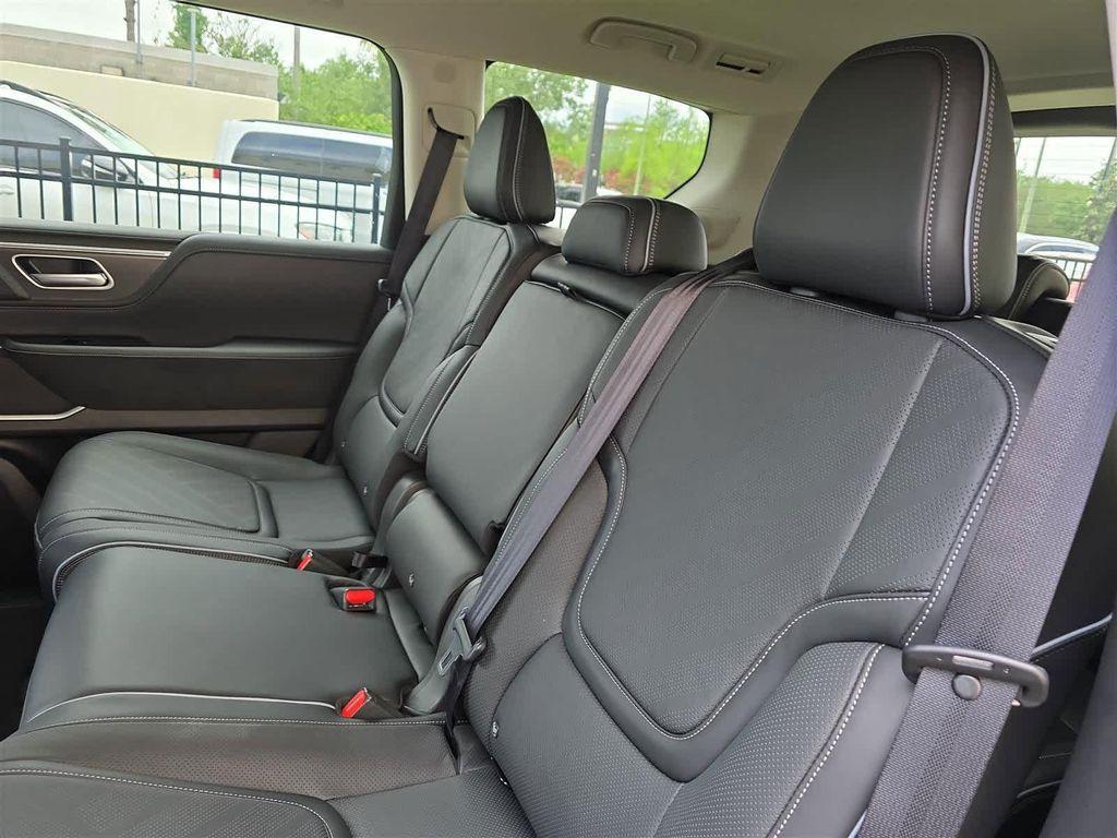 new 2025 INFINITI QX80 car, priced at $72,795