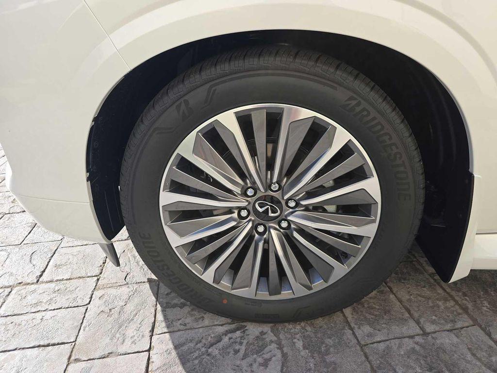 new 2026 INFINITI QX80 car, priced at $98,480