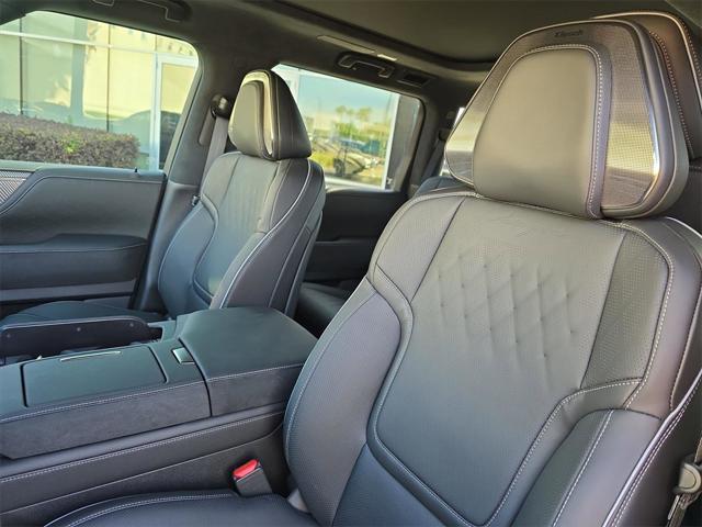 new 2025 INFINITI QX80 car, priced at $116,255
