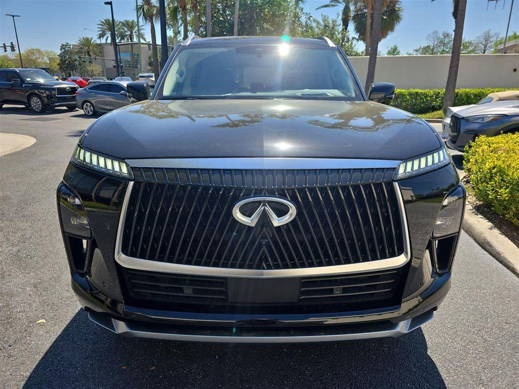 new 2025 INFINITI QX80 car, priced at $72,100