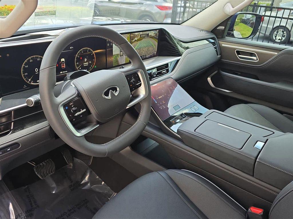 new 2025 INFINITI QX80 car, priced at $76,095