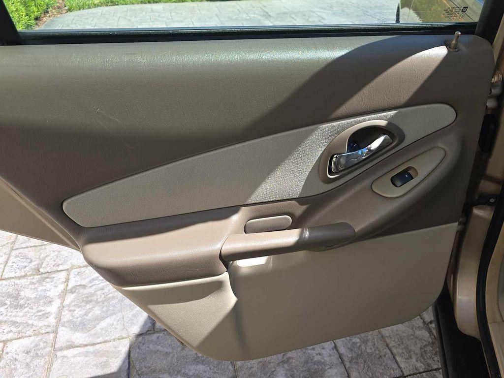 used 2005 Chevrolet Malibu car, priced at $2,900