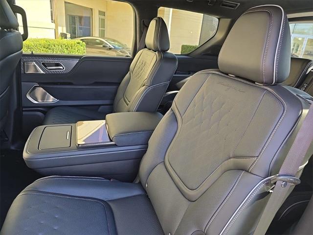 new 2025 INFINITI QX80 car, priced at $115,235