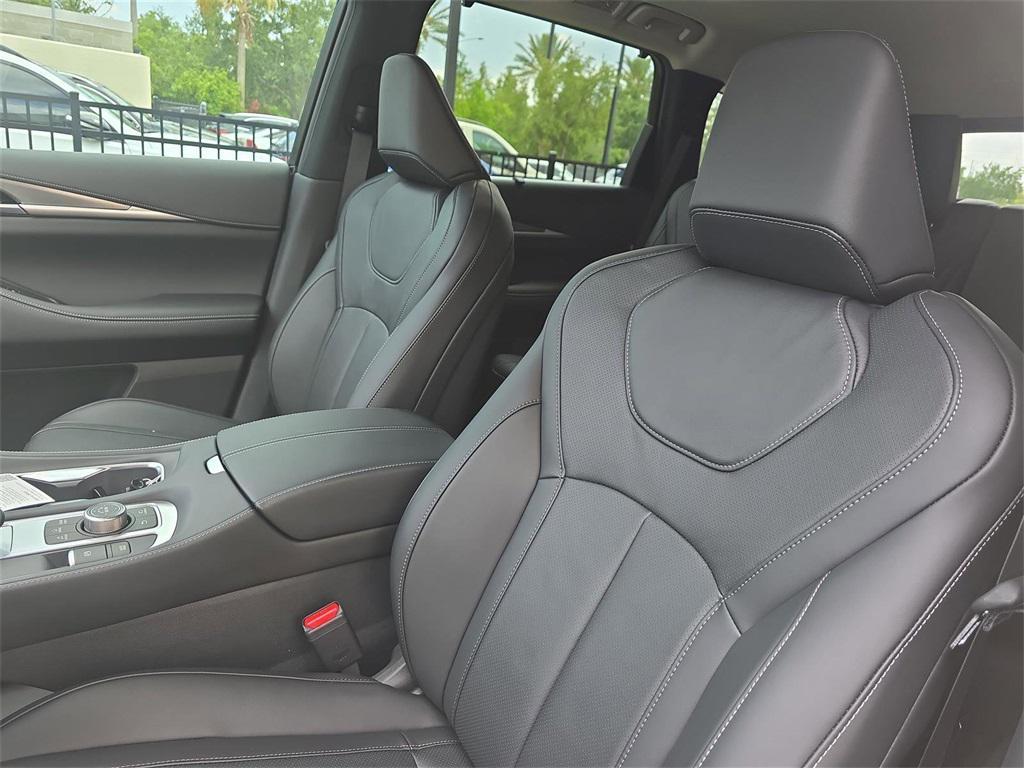 new 2025 INFINITI QX60 car, priced at $56,754