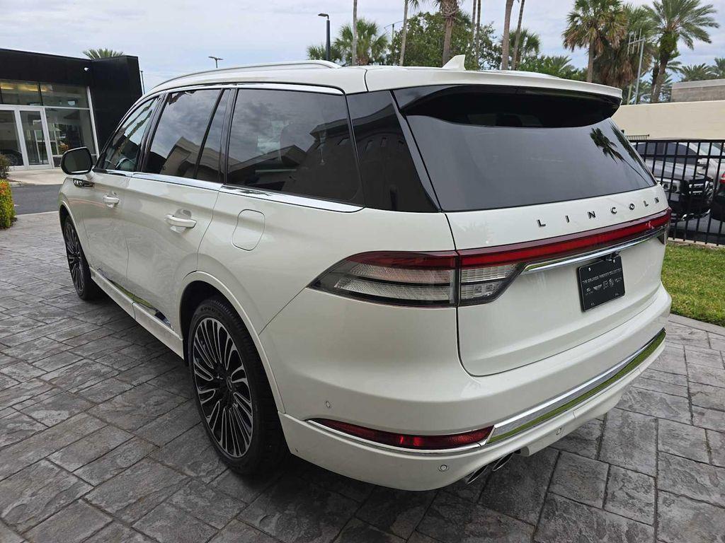 used 2020 Lincoln Aviator car, priced at $39,900