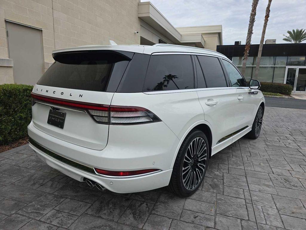 used 2020 Lincoln Aviator car, priced at $39,900