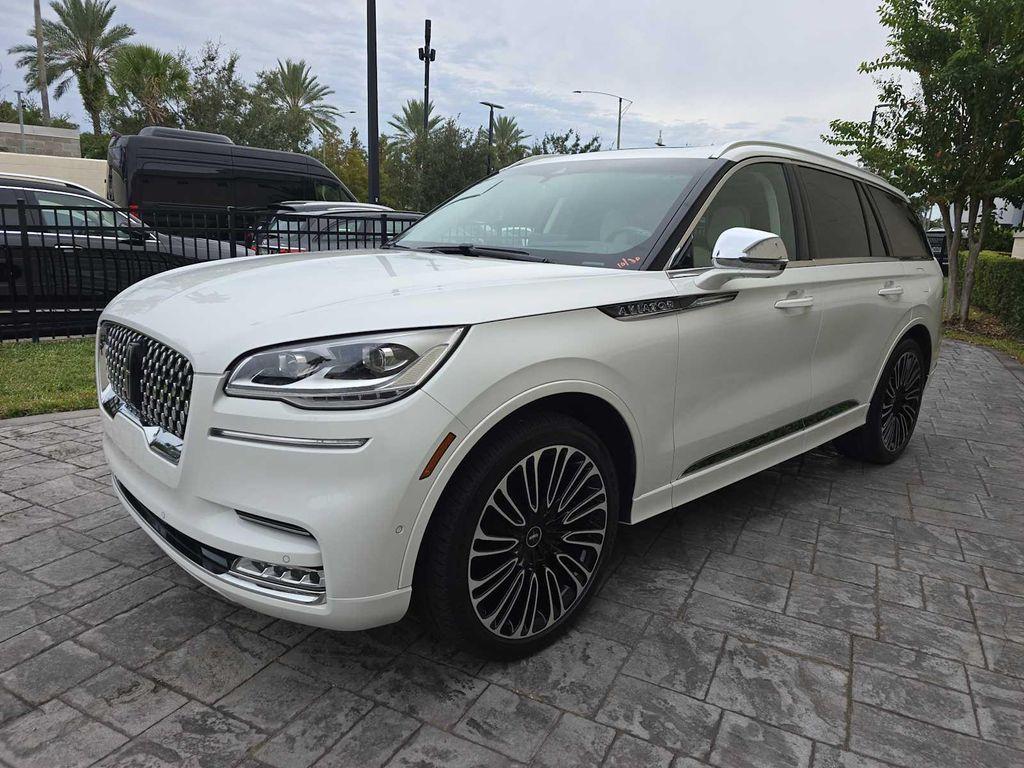 used 2020 Lincoln Aviator car, priced at $39,900