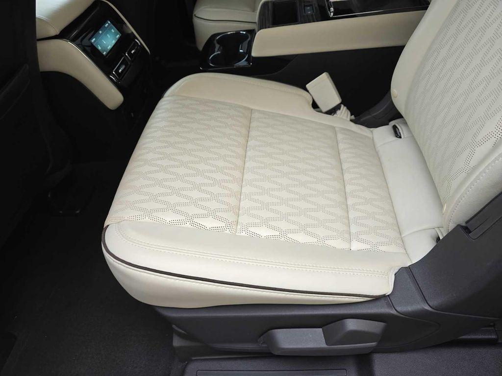 used 2020 Lincoln Aviator car, priced at $39,900