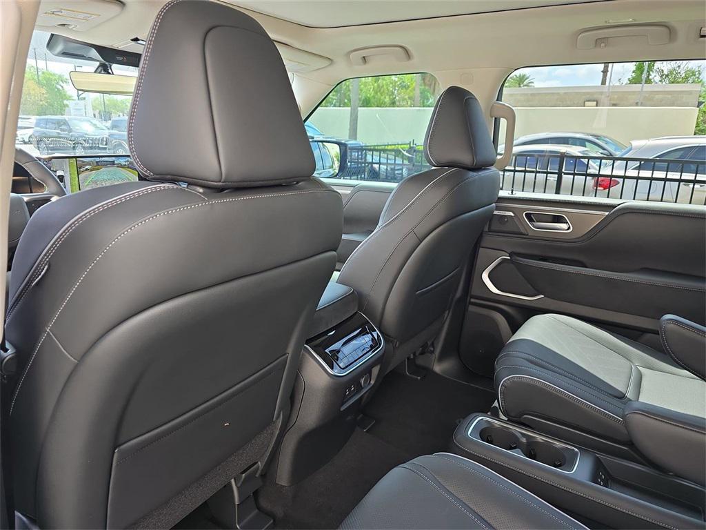 new 2025 INFINITI QX80 car, priced at $91,332