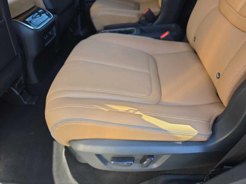 used 2025 INFINITI QX80 car, priced at $79,900