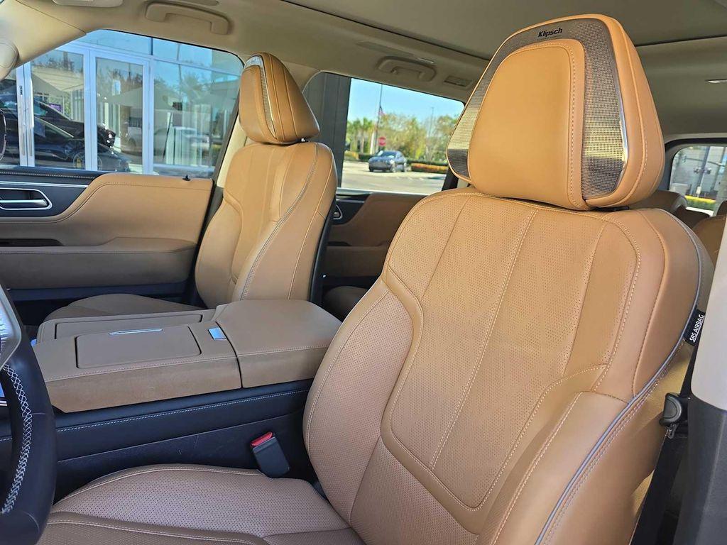 used 2025 INFINITI QX80 car, priced at $79,900