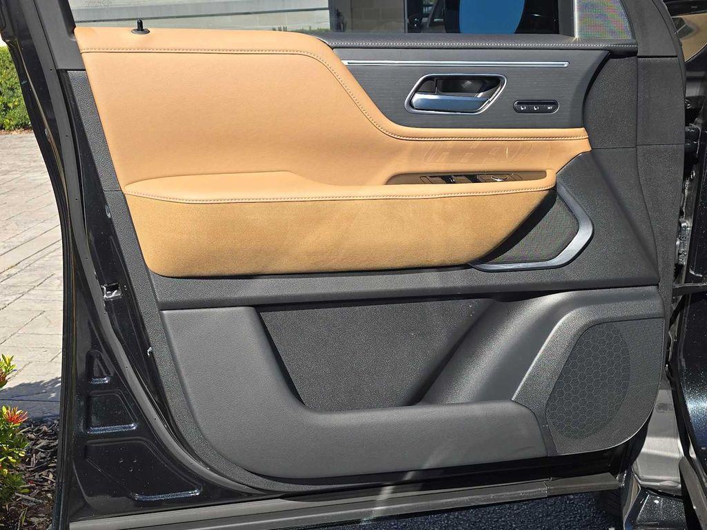 used 2025 INFINITI QX80 car, priced at $79,900